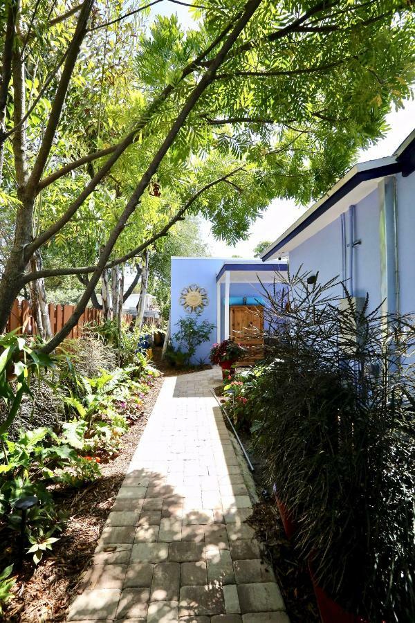 Fantasy Island Inn, Caters To Men Wilton Manors Exterior foto