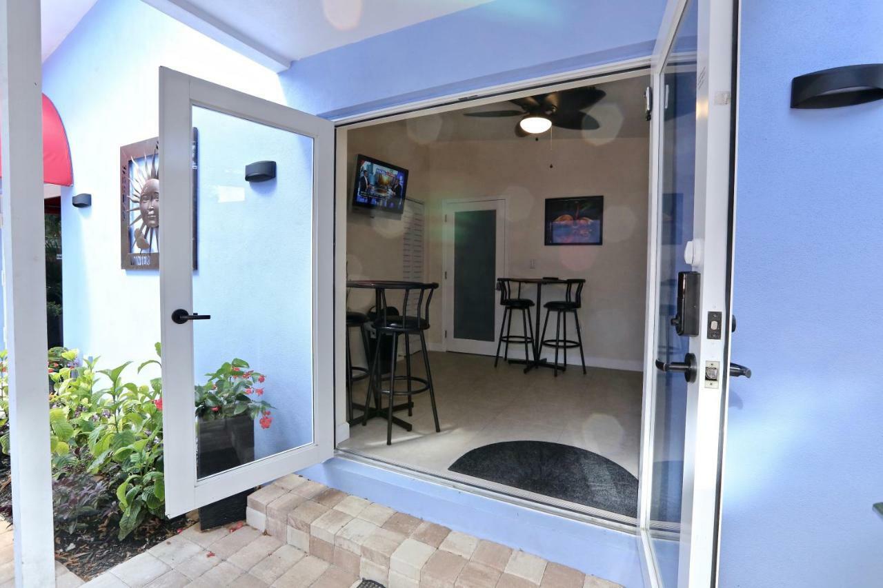 Fantasy Island Inn, Caters To Men Wilton Manors Exterior foto
